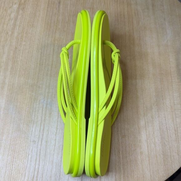 NWOT-OLUKAI- Aka Sandals in citron lime green- women Size 7 - Picture 8 of 10